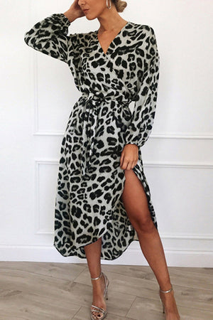 Vestido cruzado con estampado animal